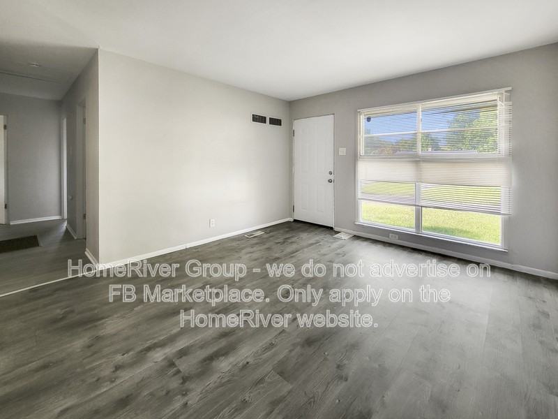 218 Ben Nevis Rd - Photo 2 of 20