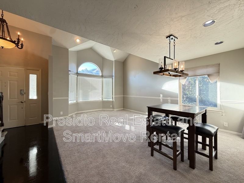 3408 Huntington Dr - Photo 4 of 38