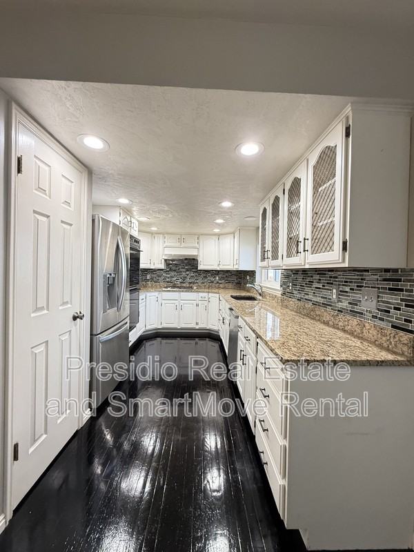 3408 Huntington Dr - Photo 6 of 38