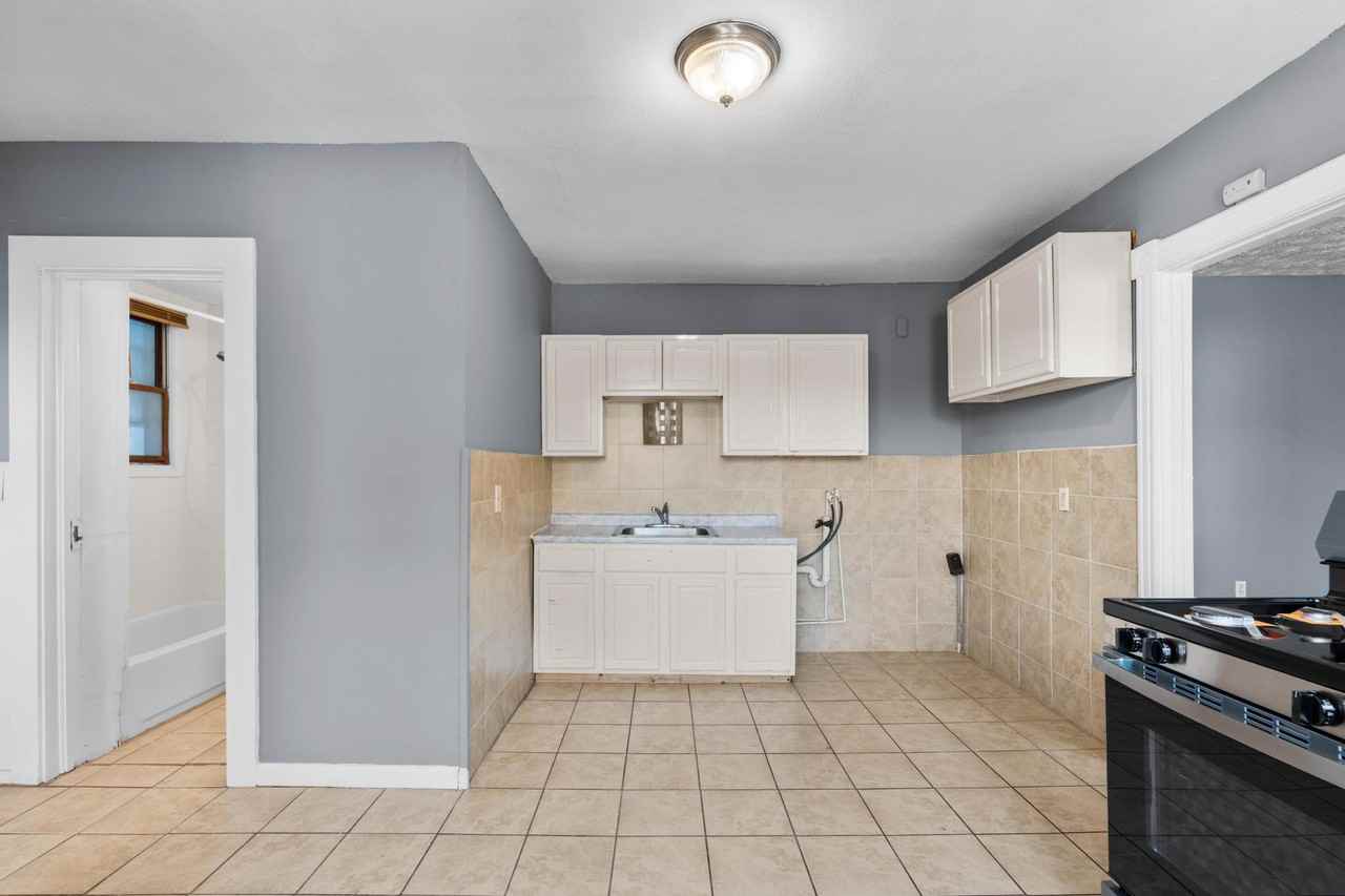 66 Standish Street - Photo 4 of 29