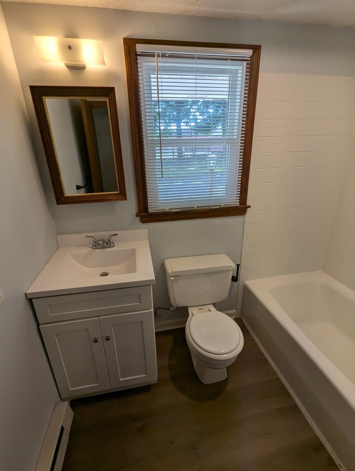 404 North Main Street - Photo 3 of 14