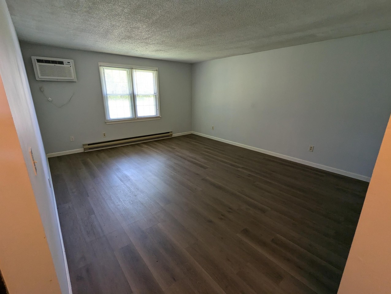 404 North Main Street - Photo 5 of 14