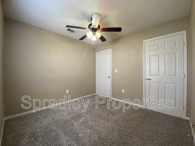 805 E 9th Ave - Photo 7 of 8