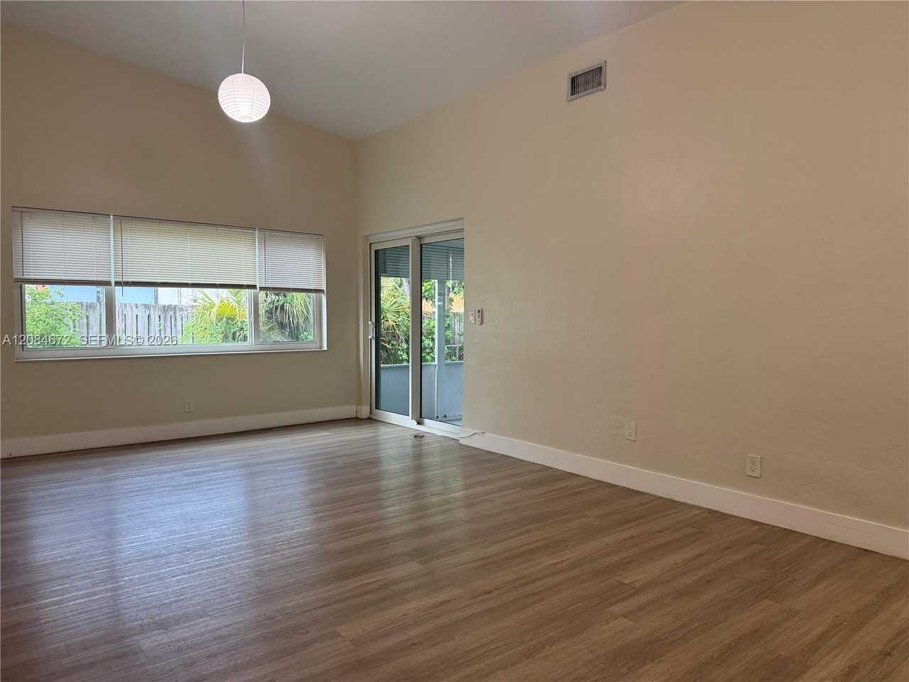 520 Southwest 5th Street - Photo 7 of 17