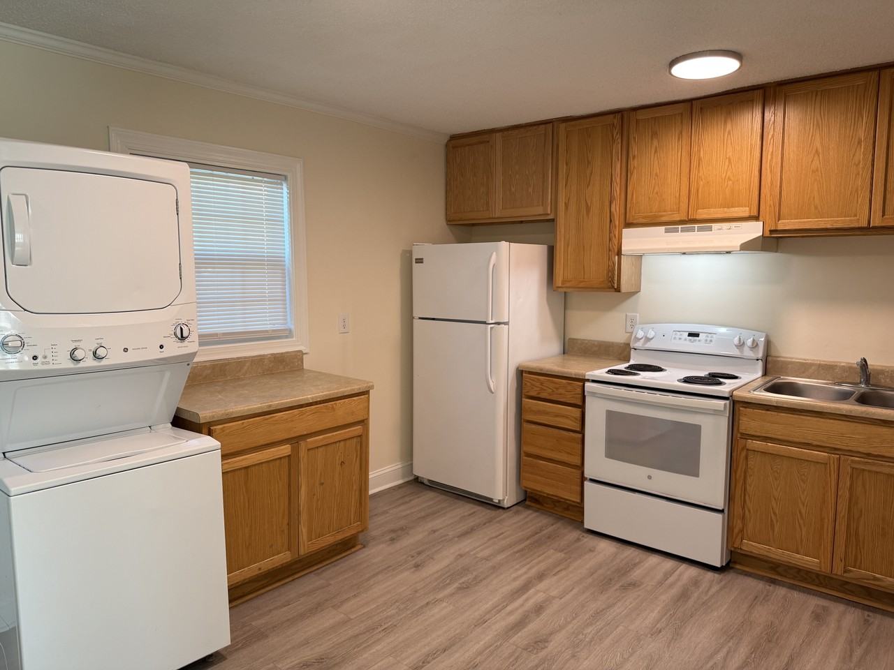 309 Jones Avenue Unit 4 - Photo 3 of 10