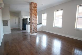 226 E Hanover St - Photo 1 of 1