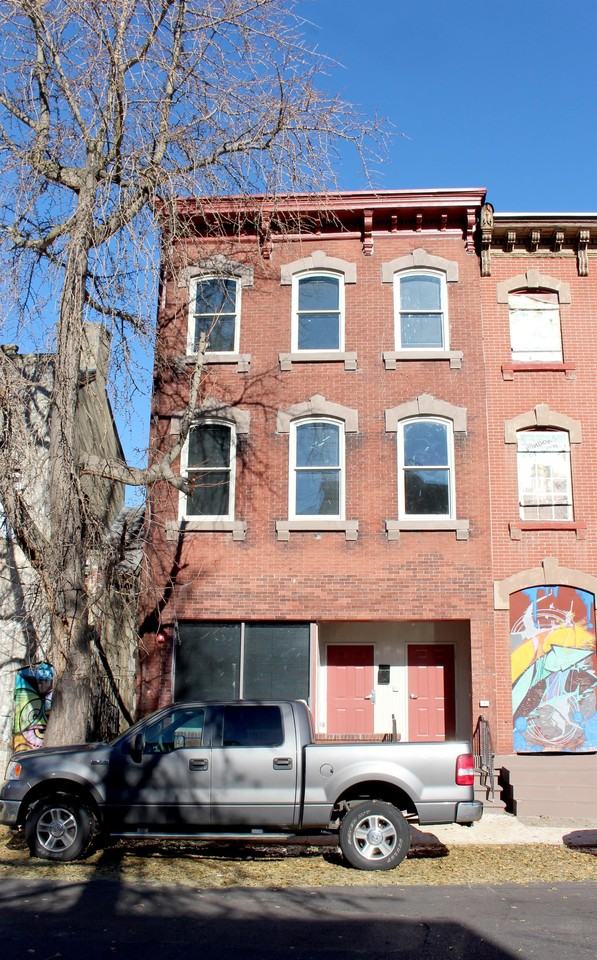 226 E Hanover St - Photo 4 of 4