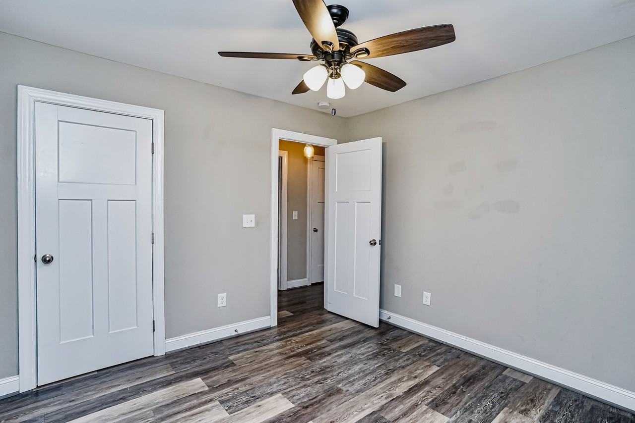 304 West College Street* - Photo 6 of 16