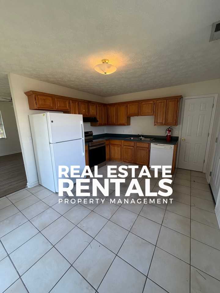 WREN COURT - Photo 2 of 8