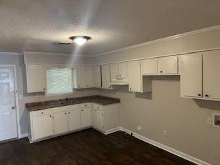 1035 Hungerford St New - Photo 2 of 8