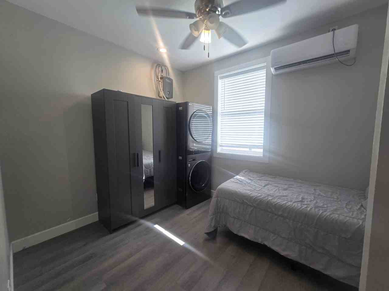 614 35th Street - Photo 3 of 14