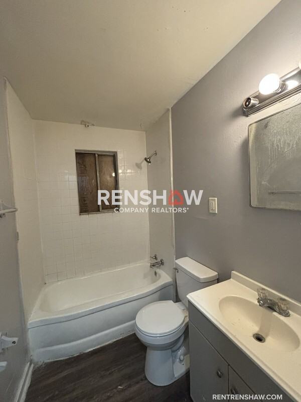 1464 Oakwood St - Photo 7 of 10