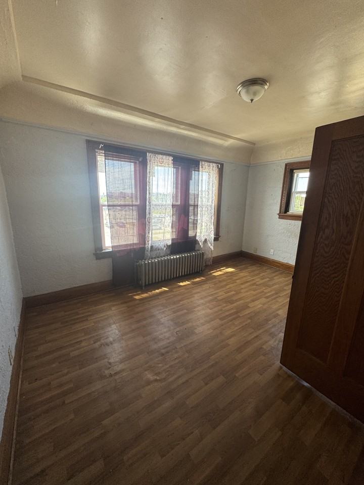 1242 West Highland Avenue - Photo 4 of 6