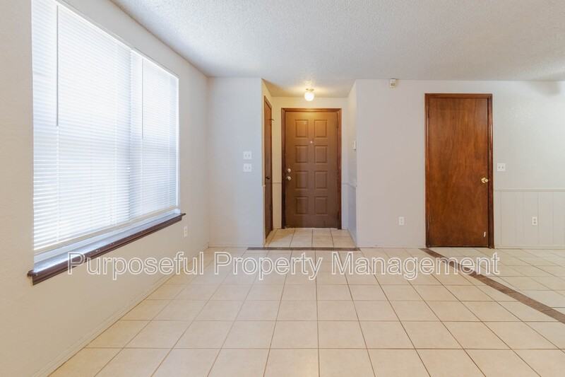 930 Sw 63rd St - Photo 7 of 24