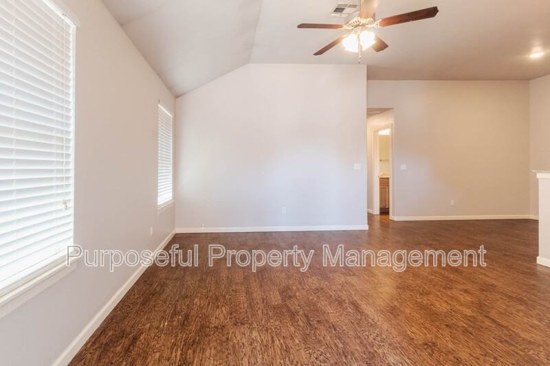 4329 Edinburg Way - Photo 3 of 28
