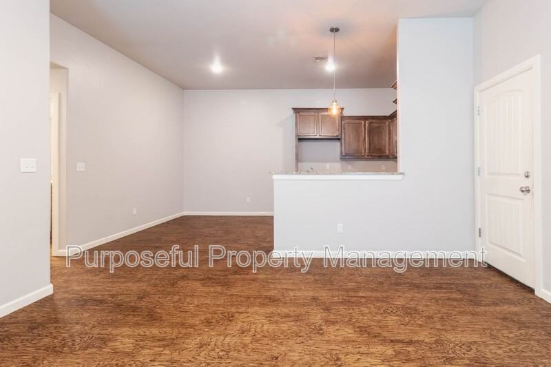 4329 Edinburg Way - Photo 5 of 28