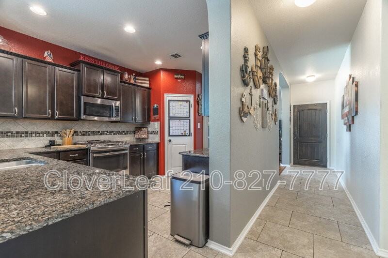 764 Clearbrook Ave - Photo 7 of 50