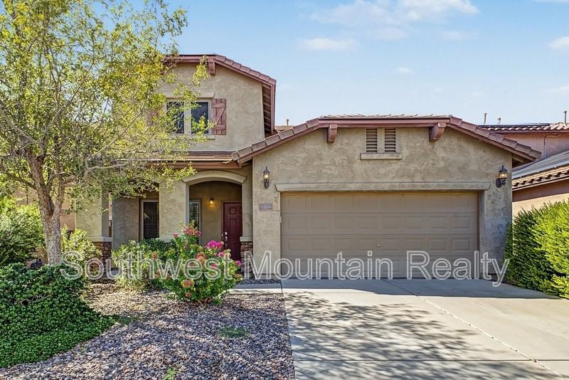 2346 N Monticello Dr - Photo 2 of 50