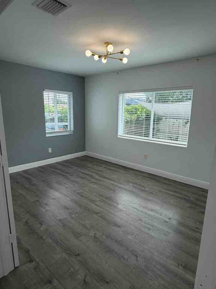 1830 Garfield Street - Photo 4 of 14