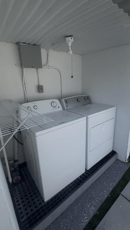 1830 Garfield Street - Photo 5 of 14