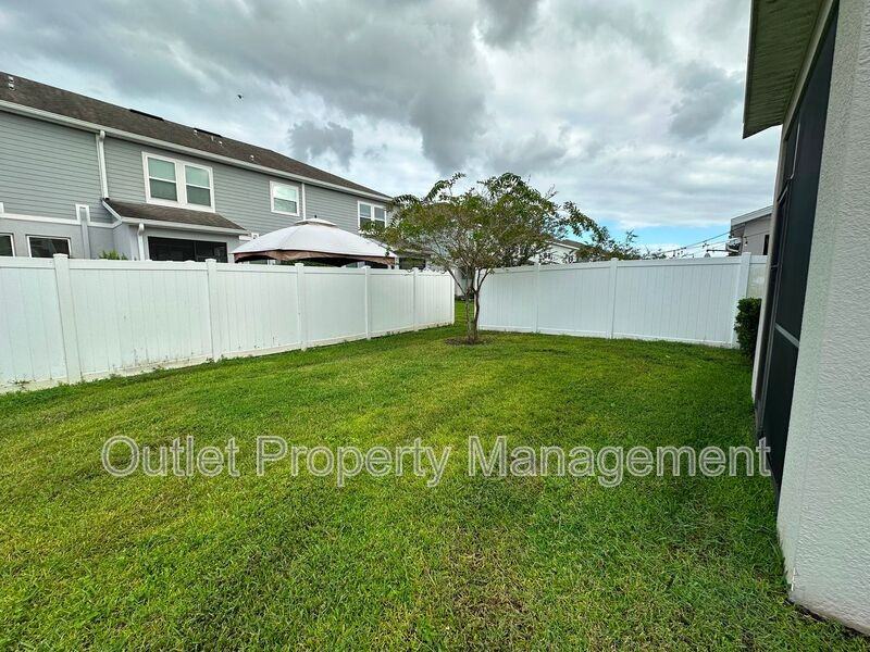 12031 Scrub Palm Ln - Photo 3 of 31