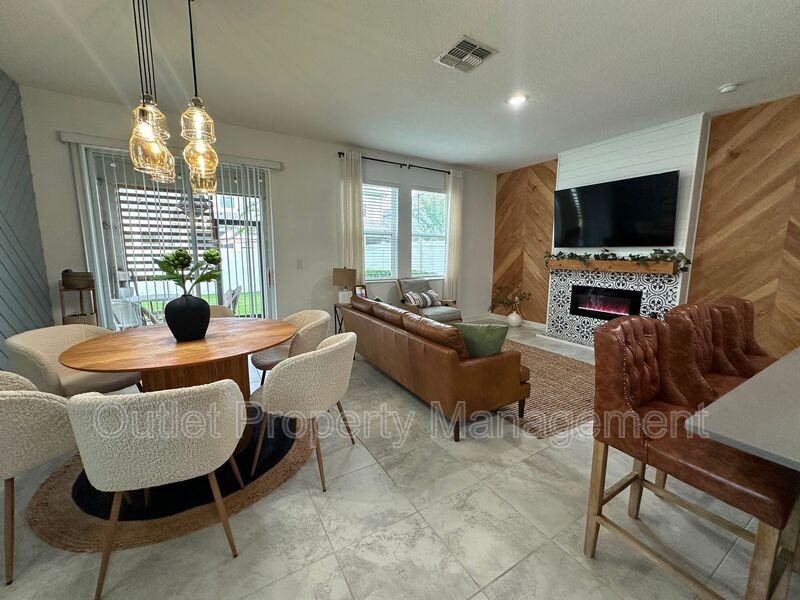 12031 Scrub Palm Ln - Photo 4 of 31