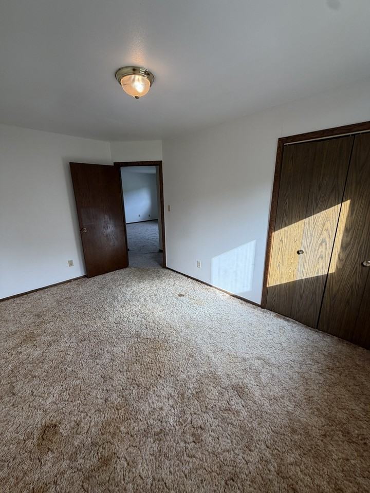1225 E Union Ave - Photo 3 of 8
