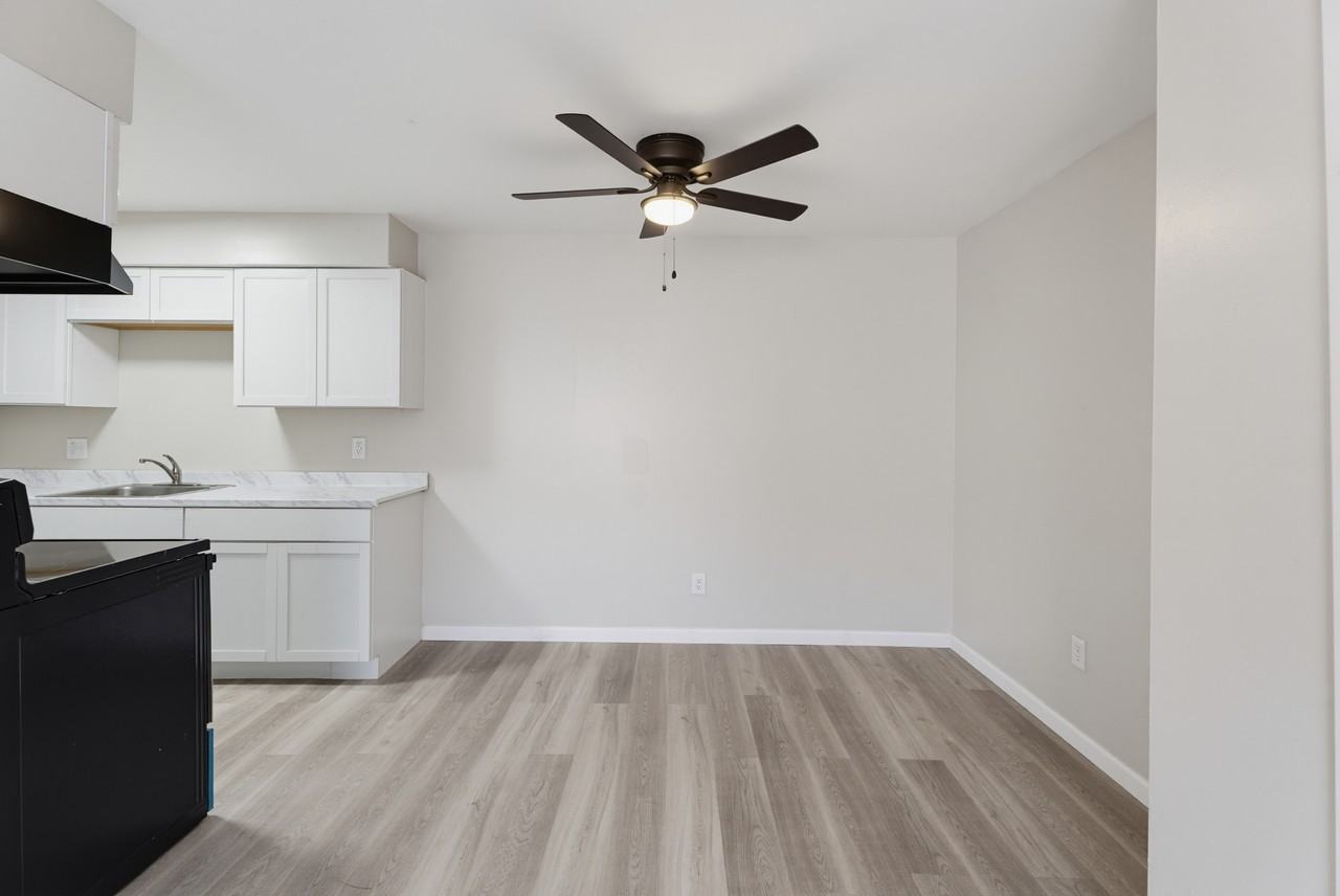 19041 Bentler Street - Photo 3 of 10