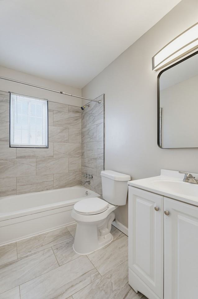 19041 Bentler Street - Photo 5 of 10