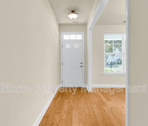 2649 Lohr Dr - Photo 6 of 49