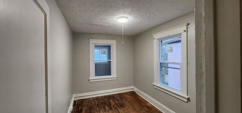 46 Genesee St #5 - Photo 3 of 9