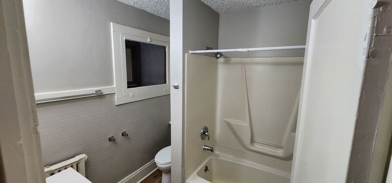 46 Genesee St #5 - Photo 4 of 9