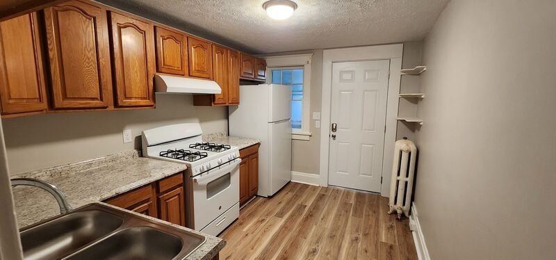 46 Genesee St #5 - Photo 5 of 9