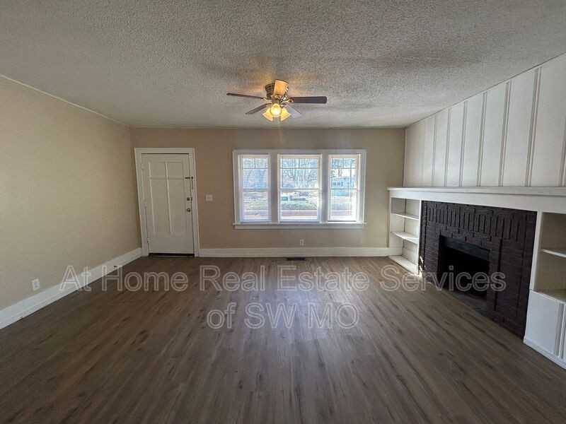 1040 S Ferguson Ave - Photo 3 of 20