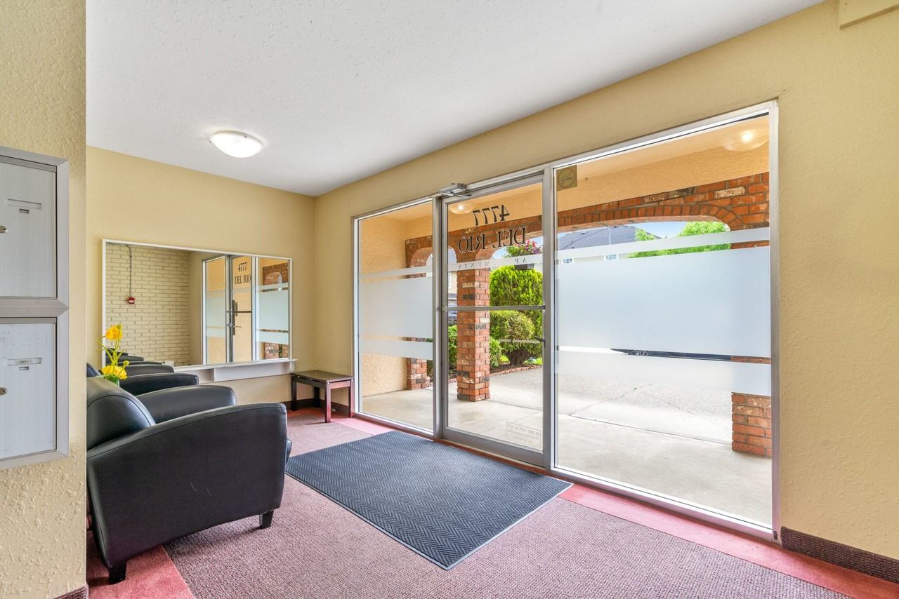 4777 55B Street #209 - Photo 3 of 6