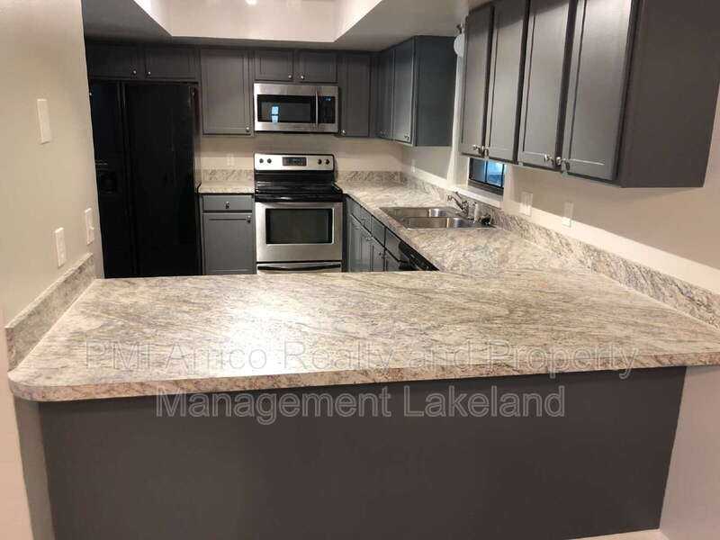 2139 Parker Rd - Photo 3 of 15