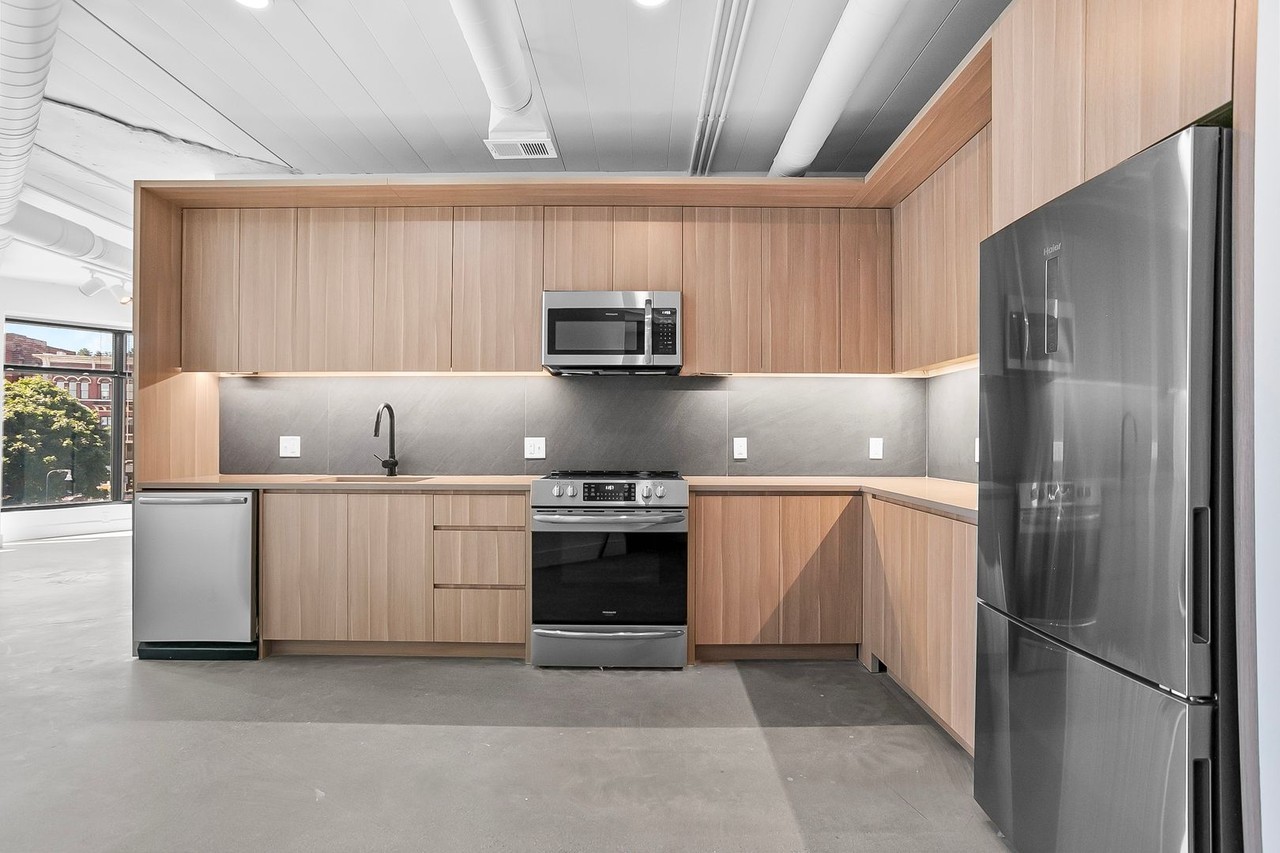 The Brit Apartments - Photo 6 of 44
