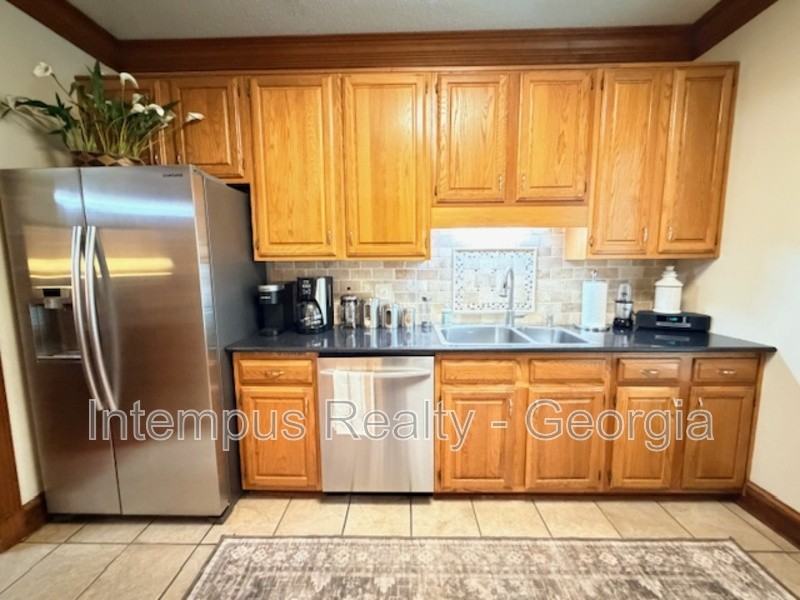 118 Weatherburne Dr - Photo 3 of 30