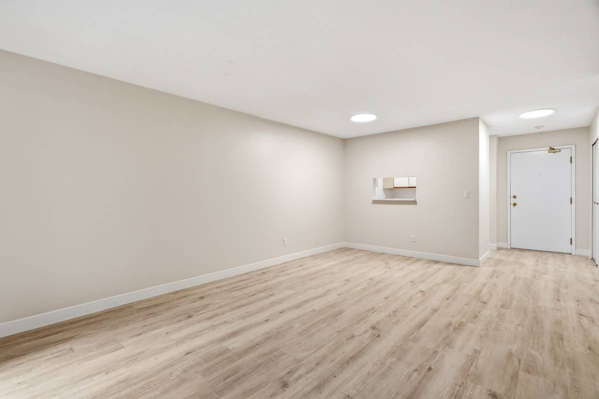 1660 56 Street #113 - Photo 5 of 15