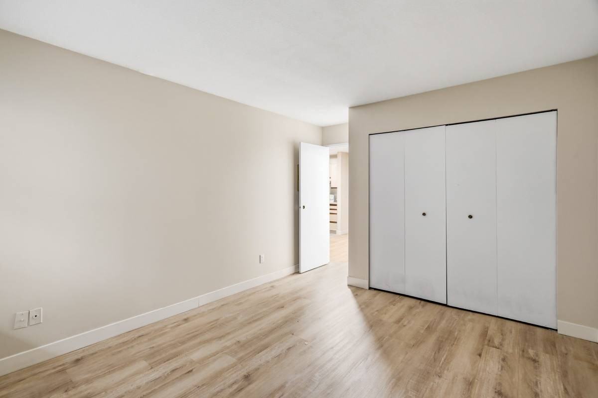 1660 56 Street #113 - Photo 6 of 15