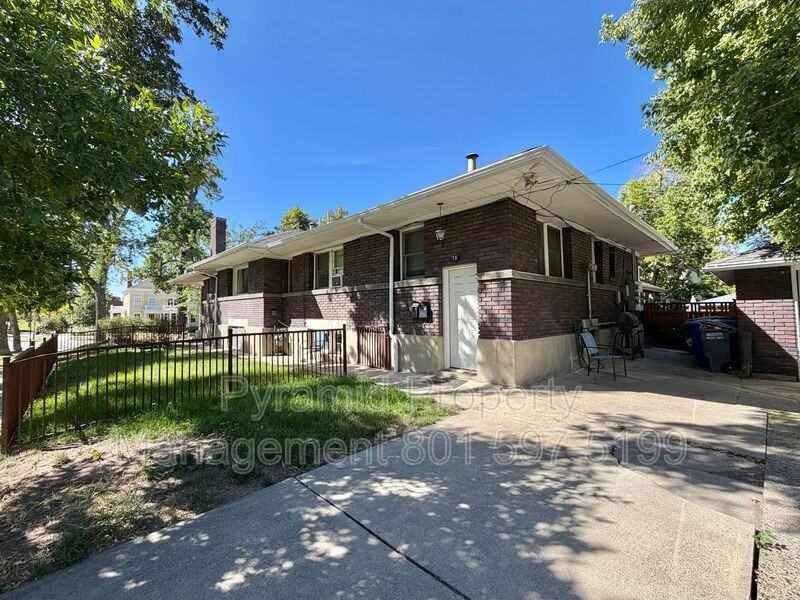 1177 E St #3 - Photo 6 of 8