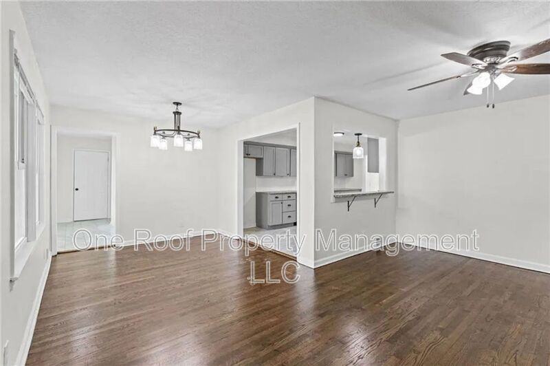 8105 E 80th Ter - Photo 7 of 33