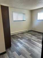 featured image of 933 N Baker Ave