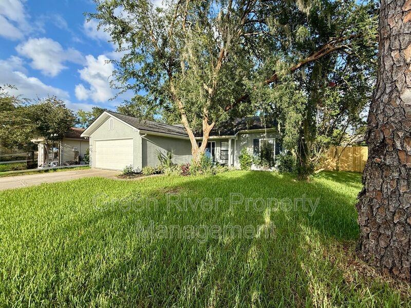 9115 Margolyn Ct - Photo 4 of 39