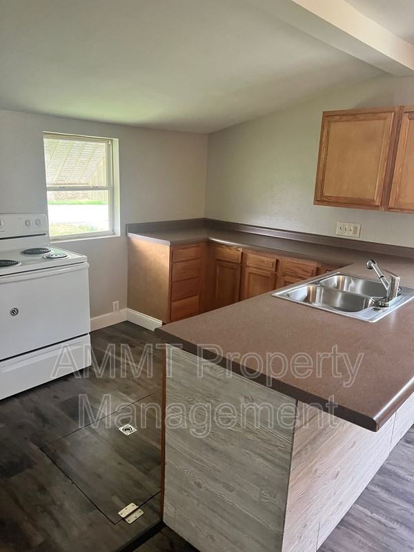 1347 22nd Ave Sw - Photo 5 of 8
