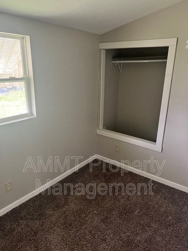 1347 22nd Ave Sw - Photo 7 of 8
