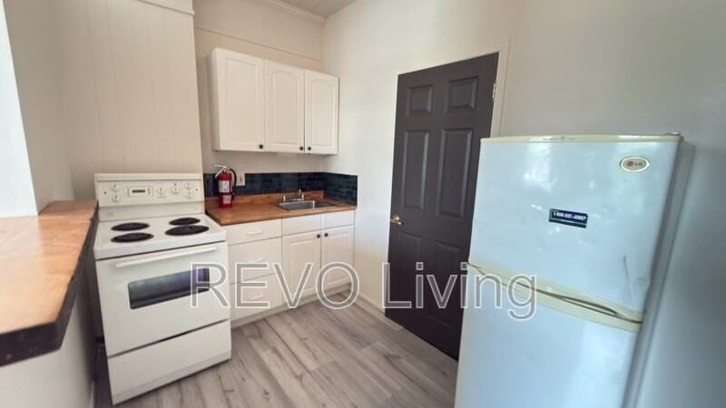 103 John St S - Photo 7 of 12