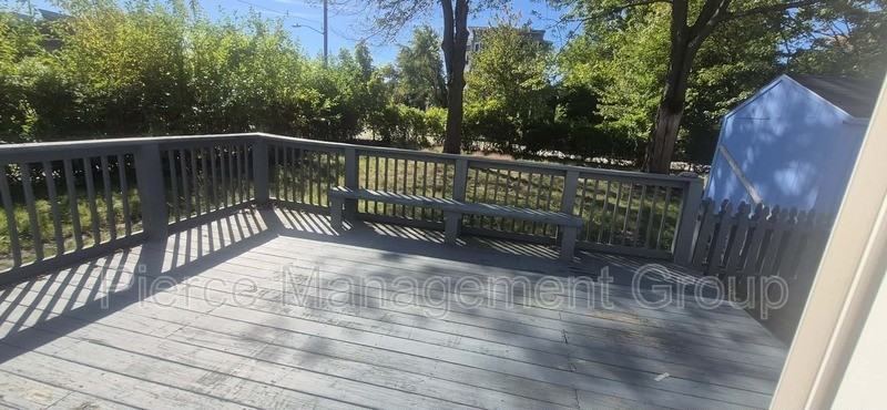 274 Beech St - Photo 2 of 22
