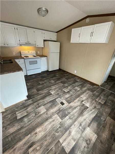 161 Cowboy Ln - Photo 4 of 14