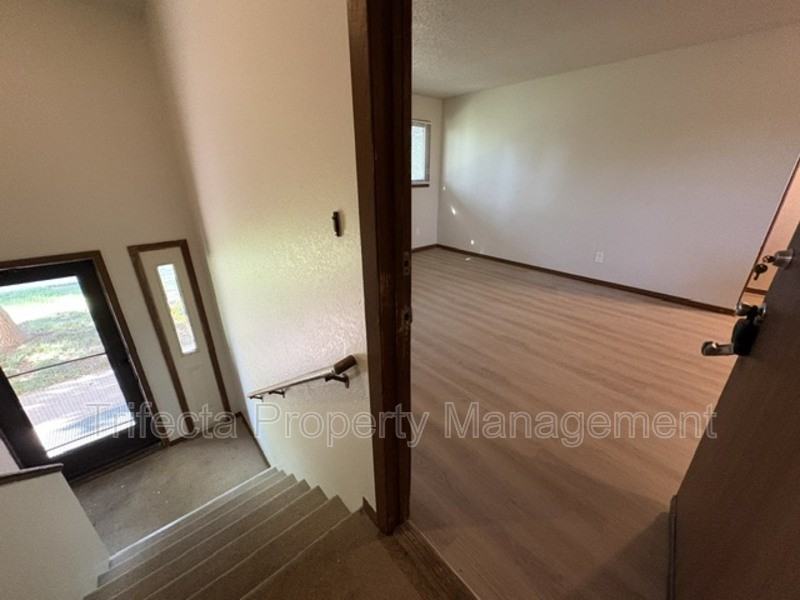 4957 Basswood Dr - Photo 2 of 10